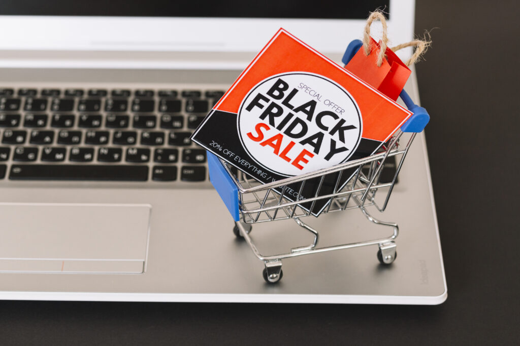 A Black Friday 2025 movimentou R$ 10,19 bi e revelou uma virada no comportamento do consumidor online. Veja as tendências estratégicas do e-commerce.